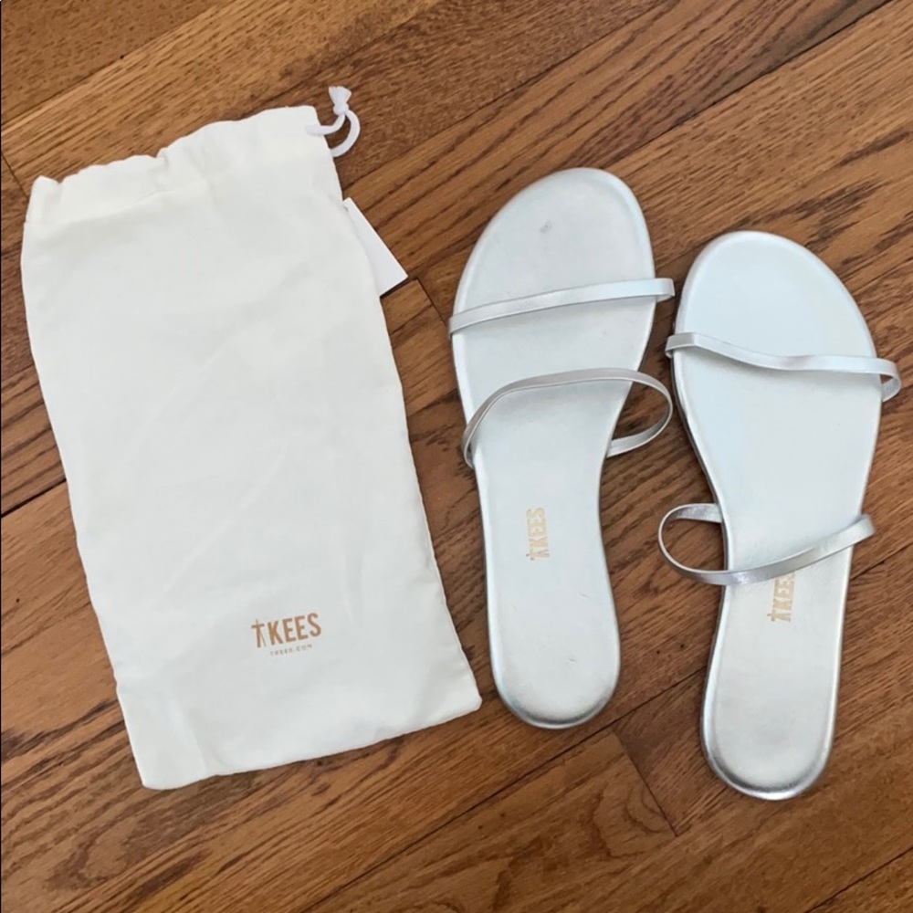 TKEES Silver Strappy Sandals Size 9